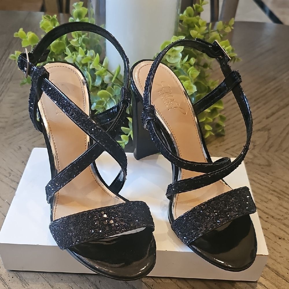 Black Glitter Strappy Block Heel Sandals Size 7 Badgley Mischka